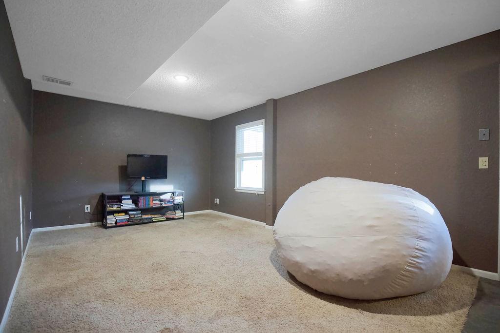 16419 W 147th Terrace