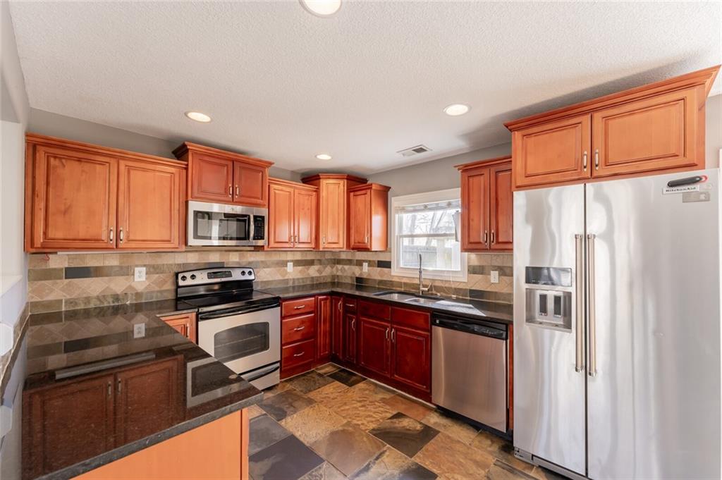 2801 W 75th Place