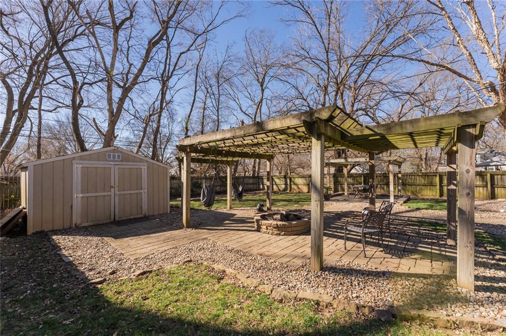 2801 W 75th Place