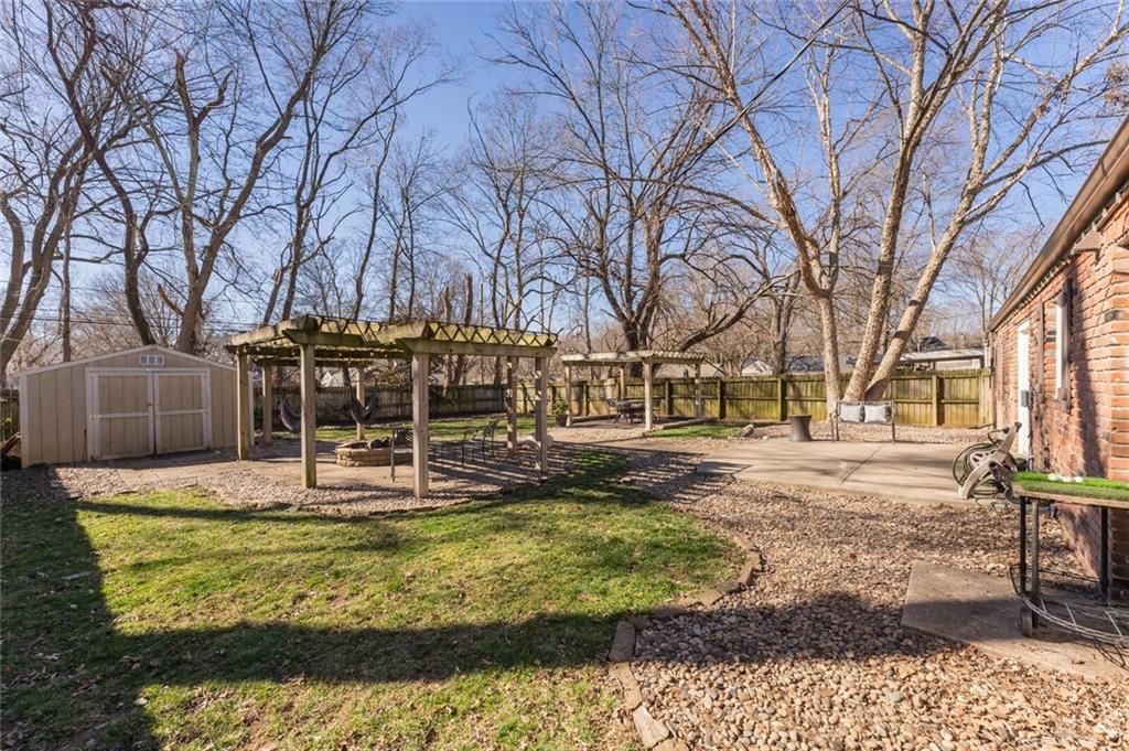 2801 W 75th Place