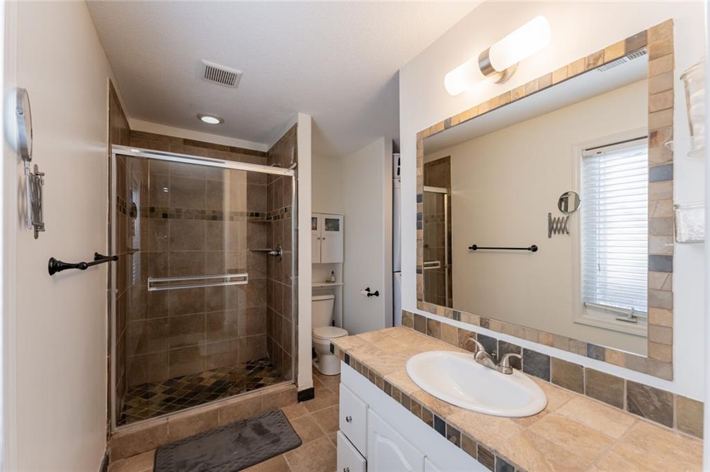 2801 W 75th Place