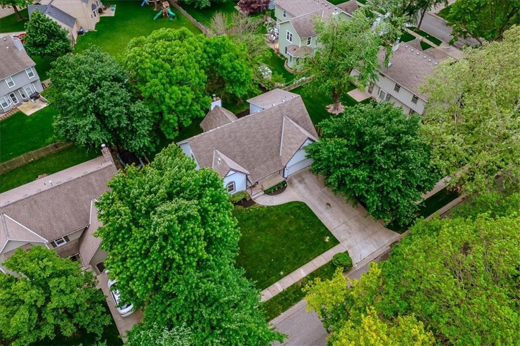 15715 W 80th Terrace