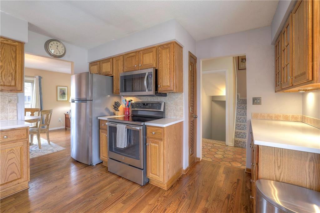 10238 Robinson Street