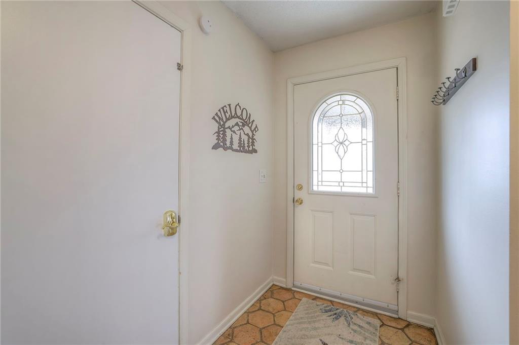 10238 Robinson Street