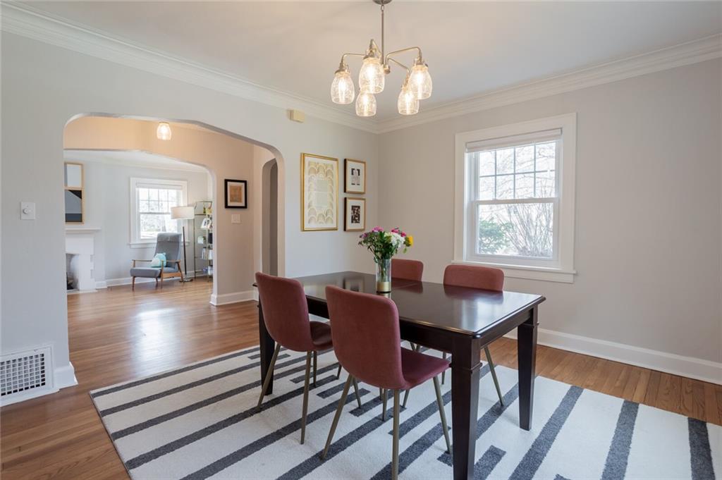 47 W Winthrope Road