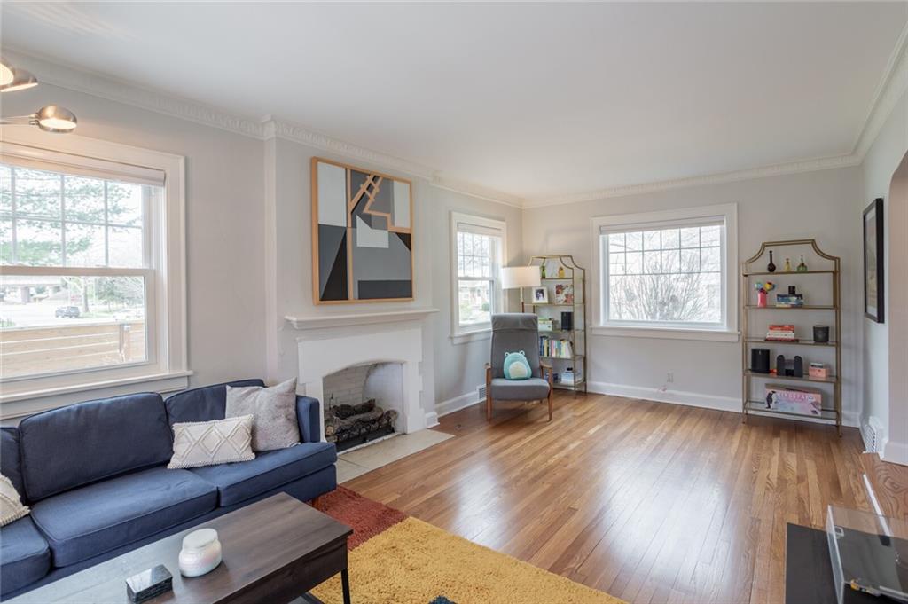 47 W Winthrope Road