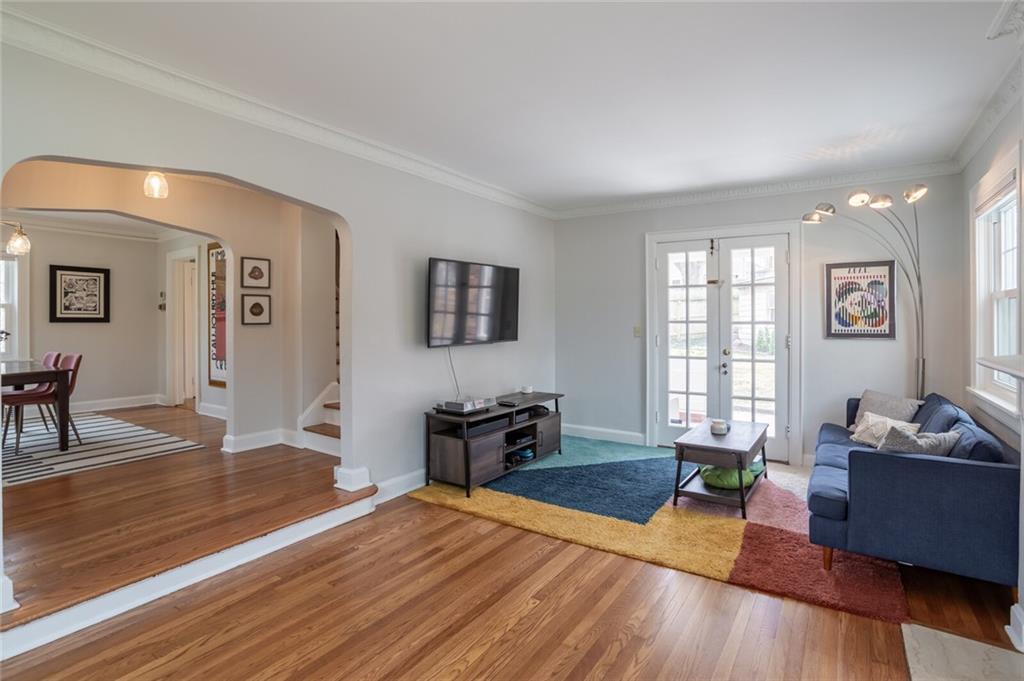 47 W Winthrope Road