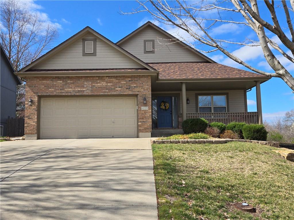 409 NW Fox Hollow Lane