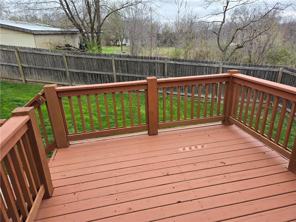 409 NW Fox Hollow Lane