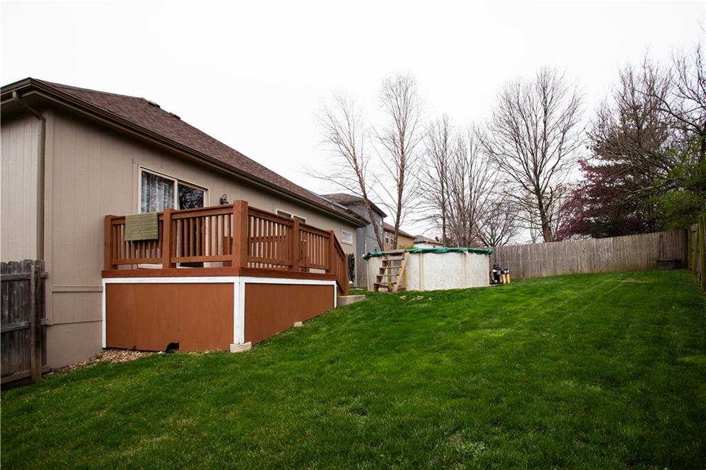 409 NW Fox Hollow Lane