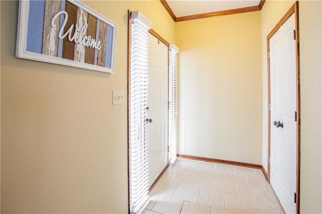 409 NW Fox Hollow Lane