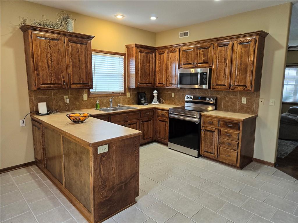 409 NW Fox Hollow Lane