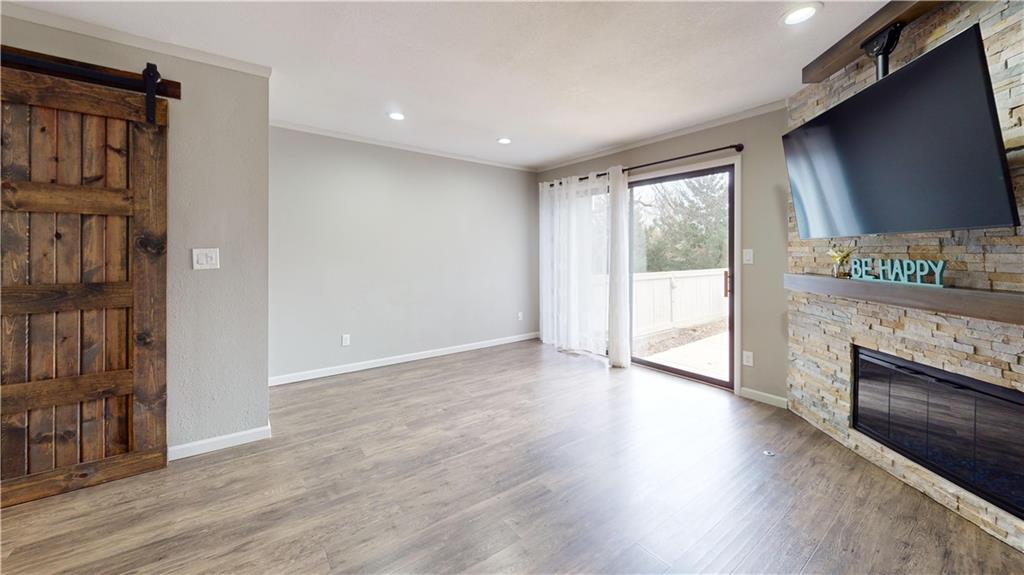 8287 Monrovia Street