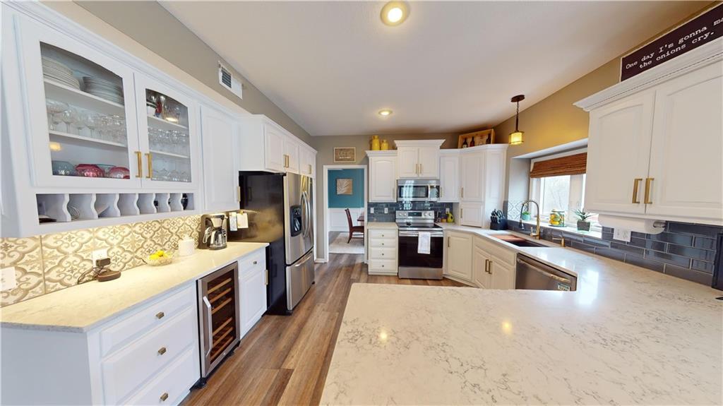 4419 Meadow View Drive