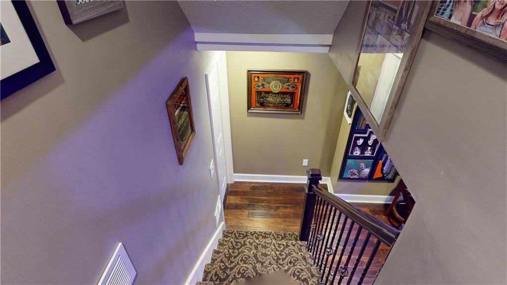 4419 Meadow View Drive