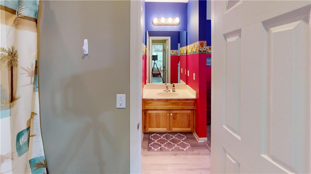 4419 Meadow View Drive