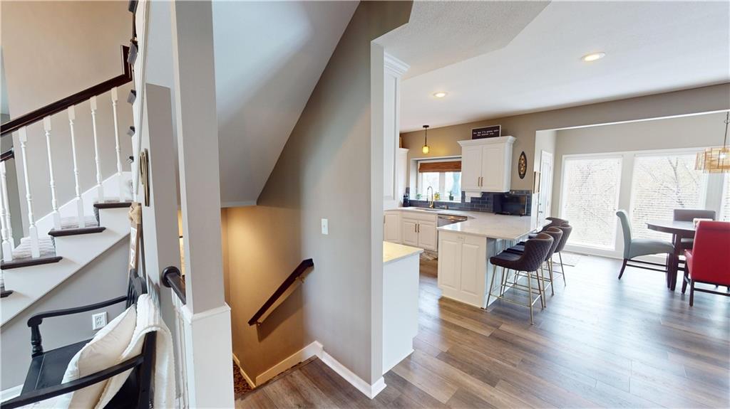 4419 Meadow View Drive