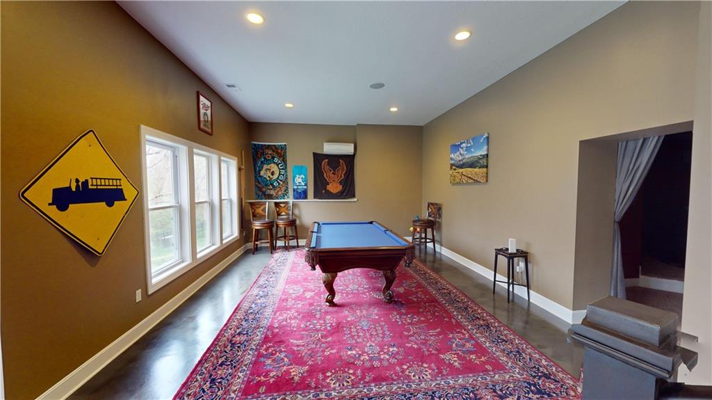 4419 Meadow View Drive