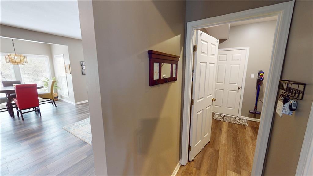 4419 Meadow View Drive