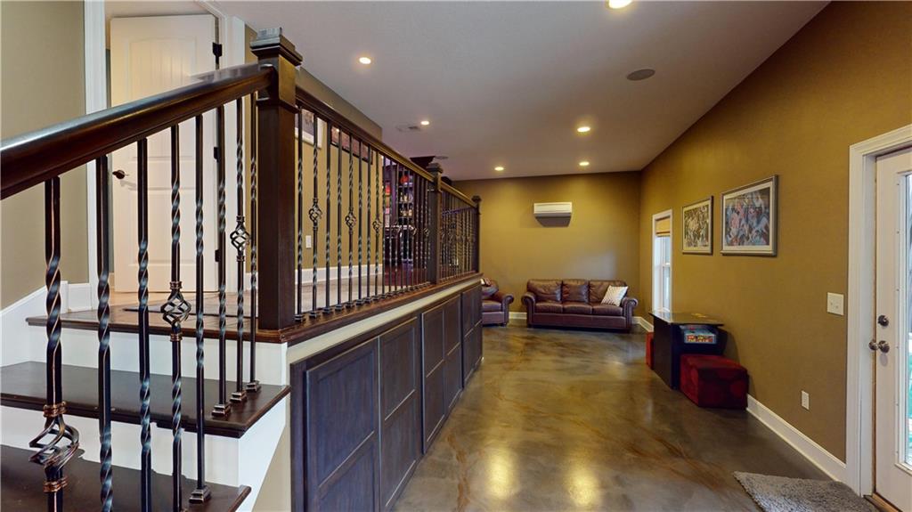 4419 Meadow View Drive
