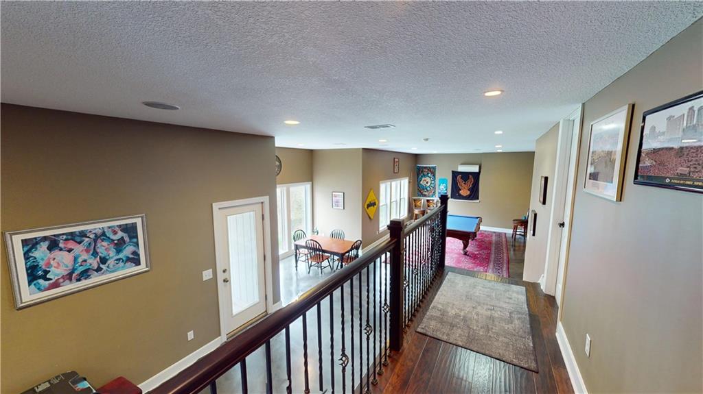 4419 Meadow View Drive