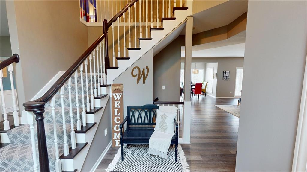 4419 Meadow View Drive