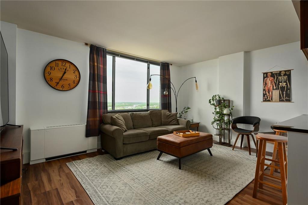 600 E 8th Street Unit: 12H