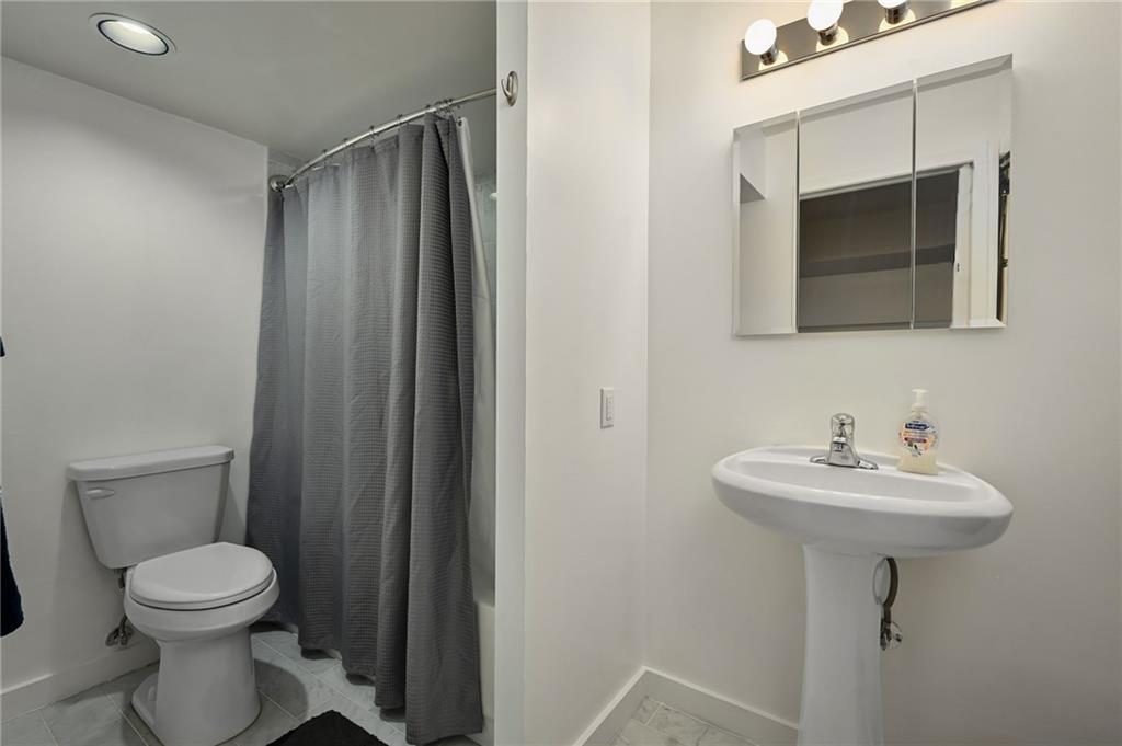 600 E 8th Street Unit: 12H