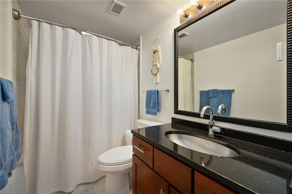 600 E 8th Street Unit: 12H