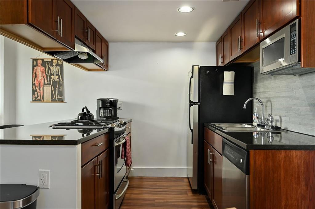 600 E 8th Street Unit: 12H