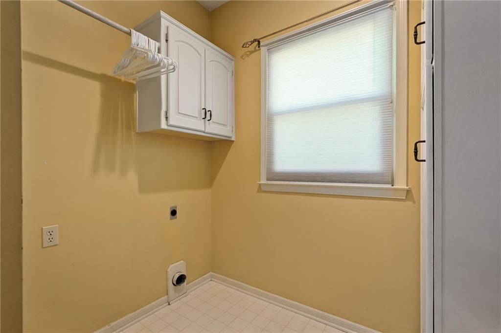 5429 W 139th Street