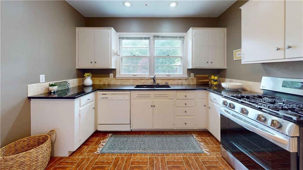 8215 W 88th Street