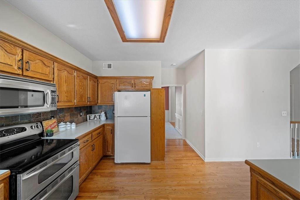 12115 Goodman Street