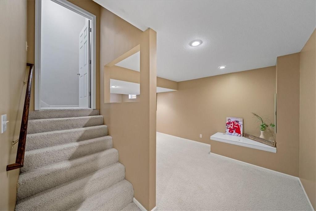 12115 Goodman Street