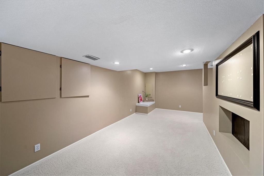 12115 Goodman Street