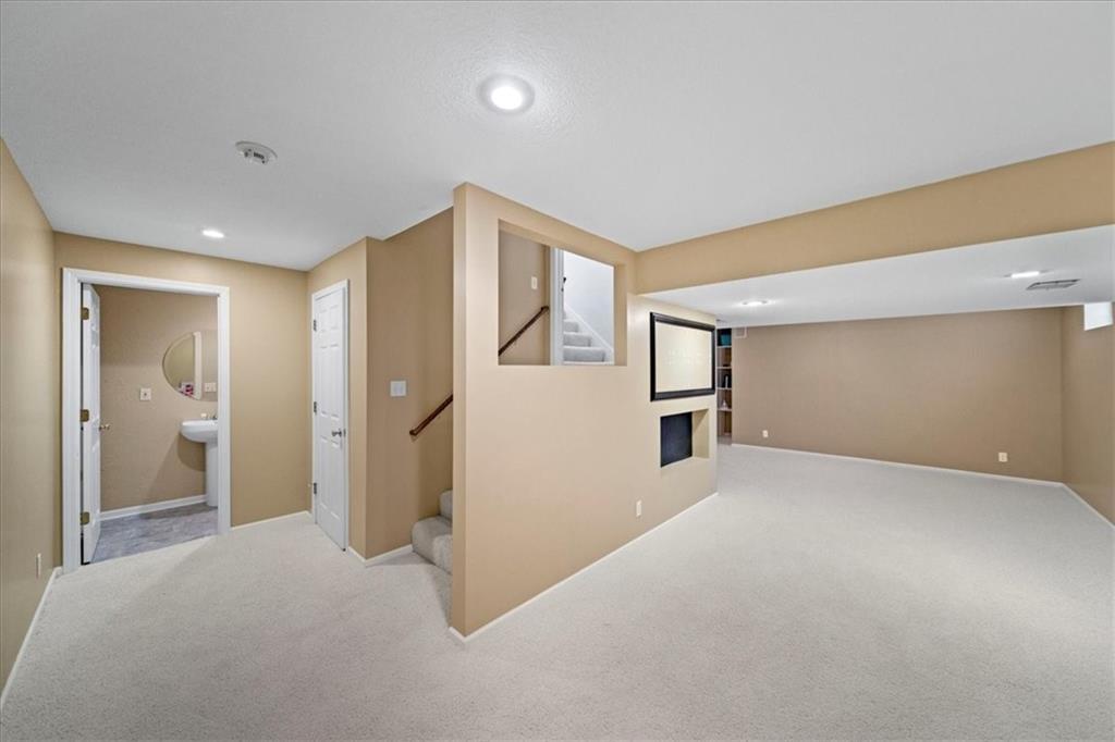 12115 Goodman Street