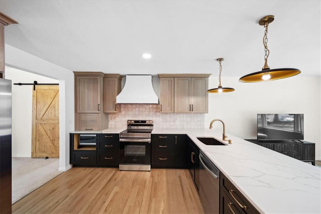 7630 Broadmoor Street