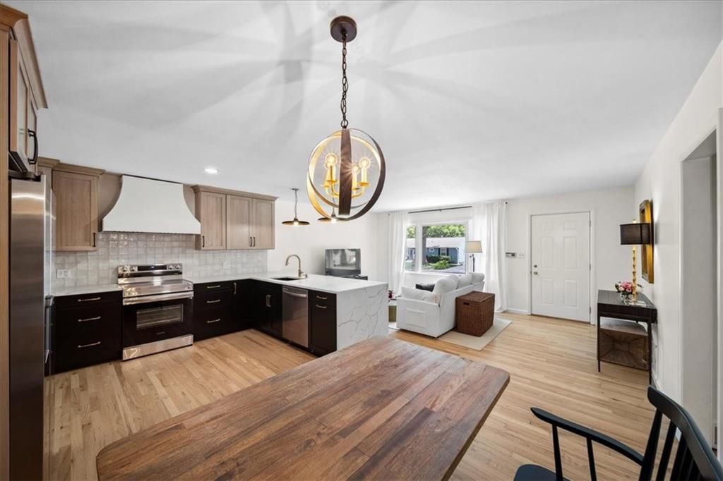 7630 Broadmoor Street