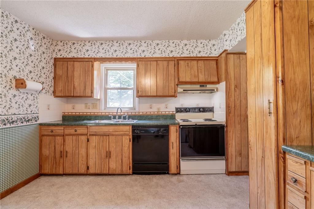 2746 S 69th Street