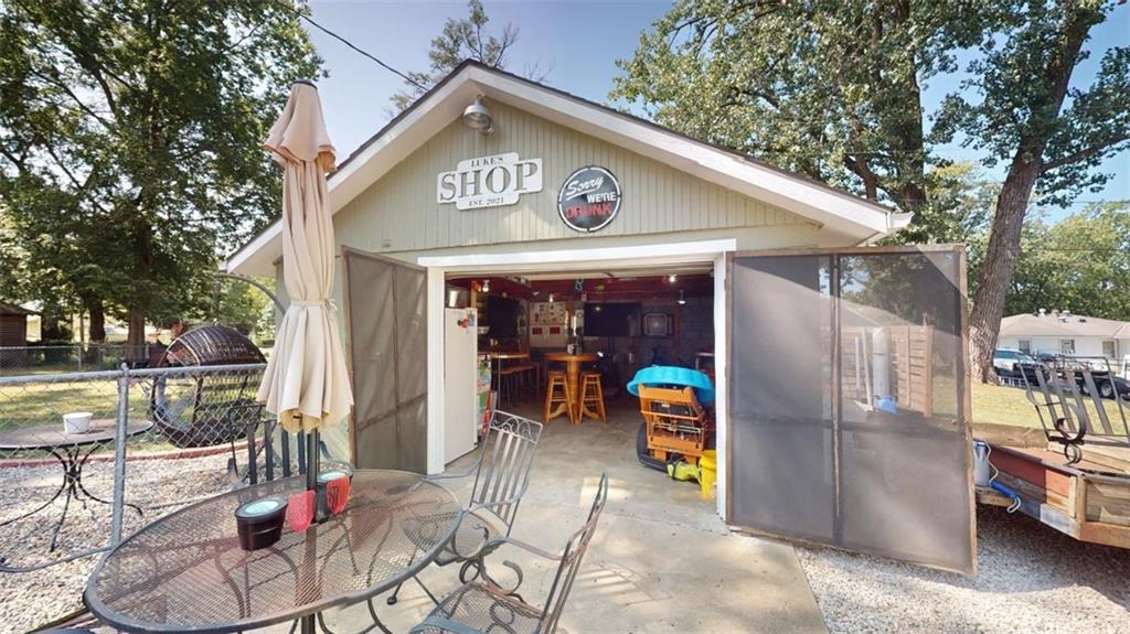 2920 N 155th Terrace