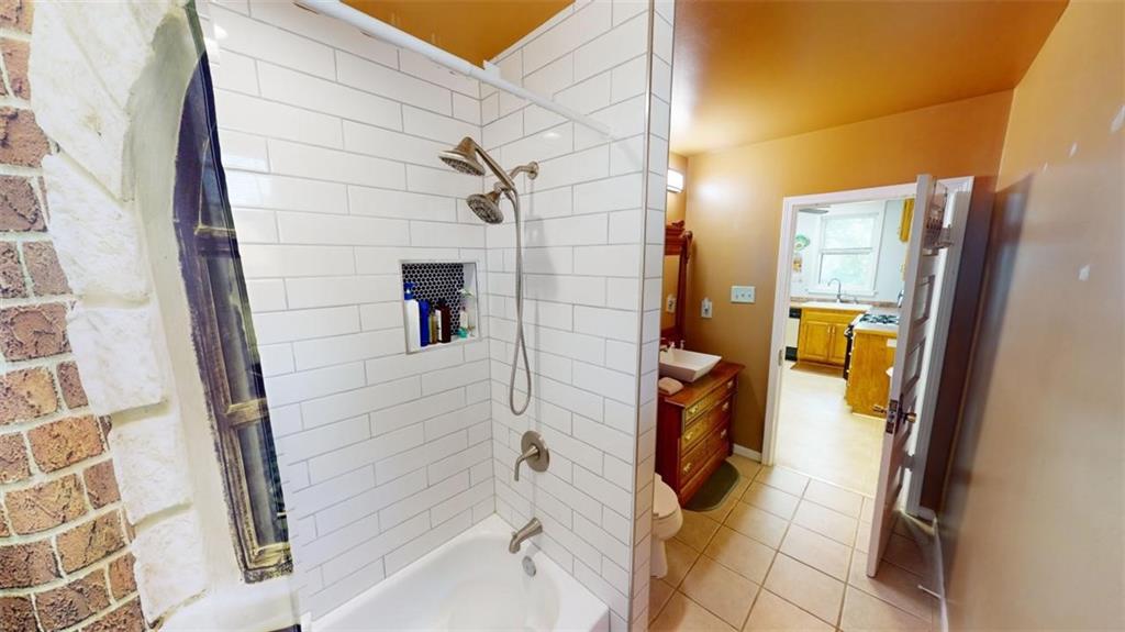 2920 N 155th Terrace