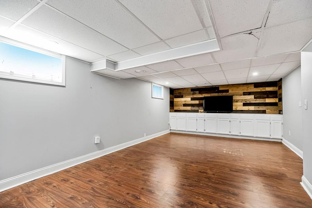 5710 W 101st Terrace