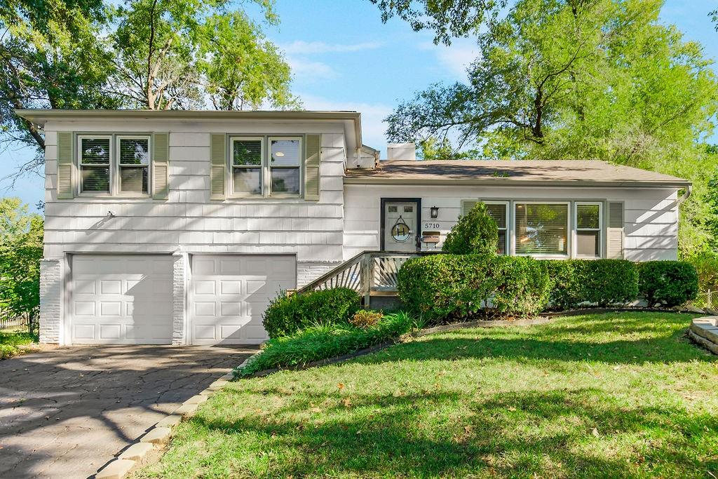5710 W 101st Terrace
