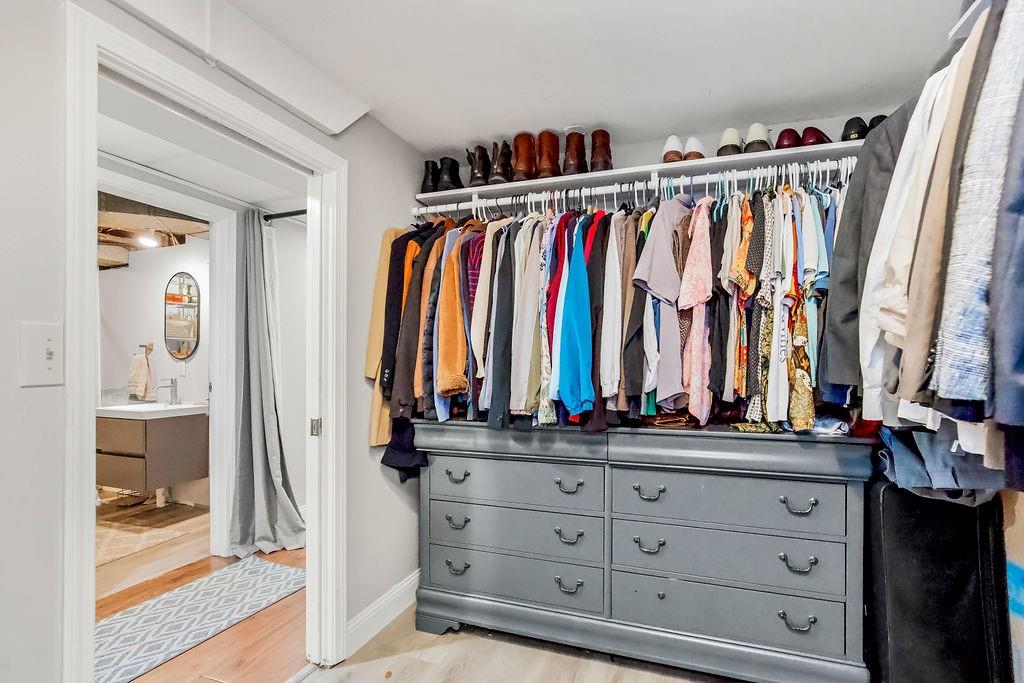 5710 W 101st Terrace