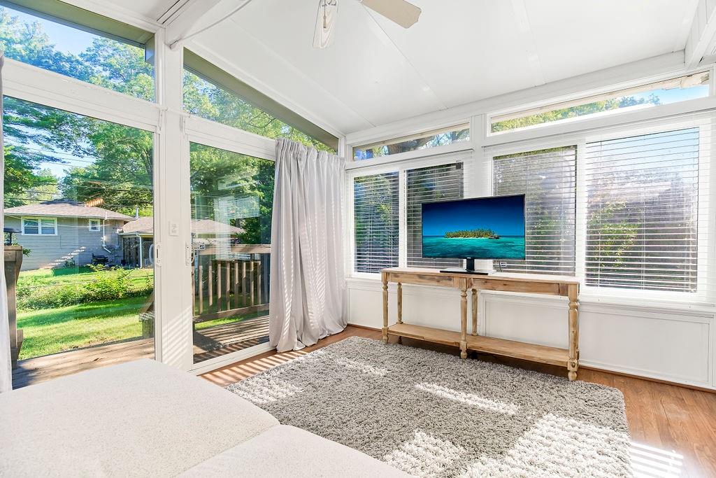 5710 W 101st Terrace