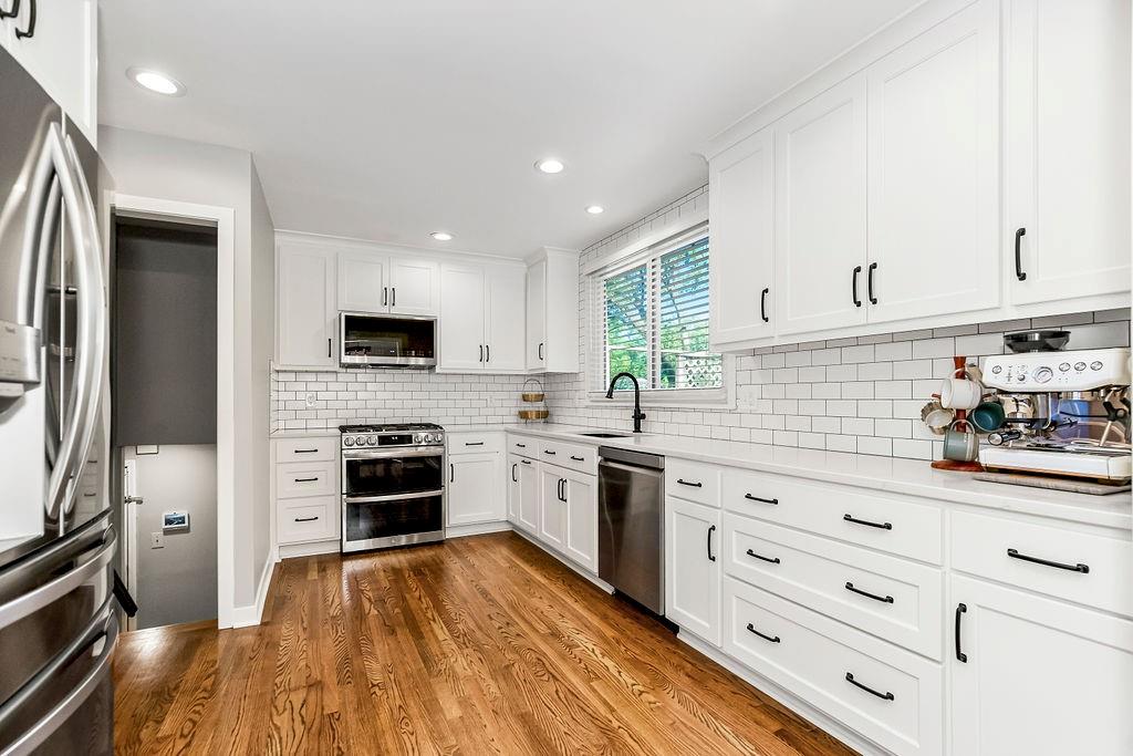 5710 W 101st Terrace