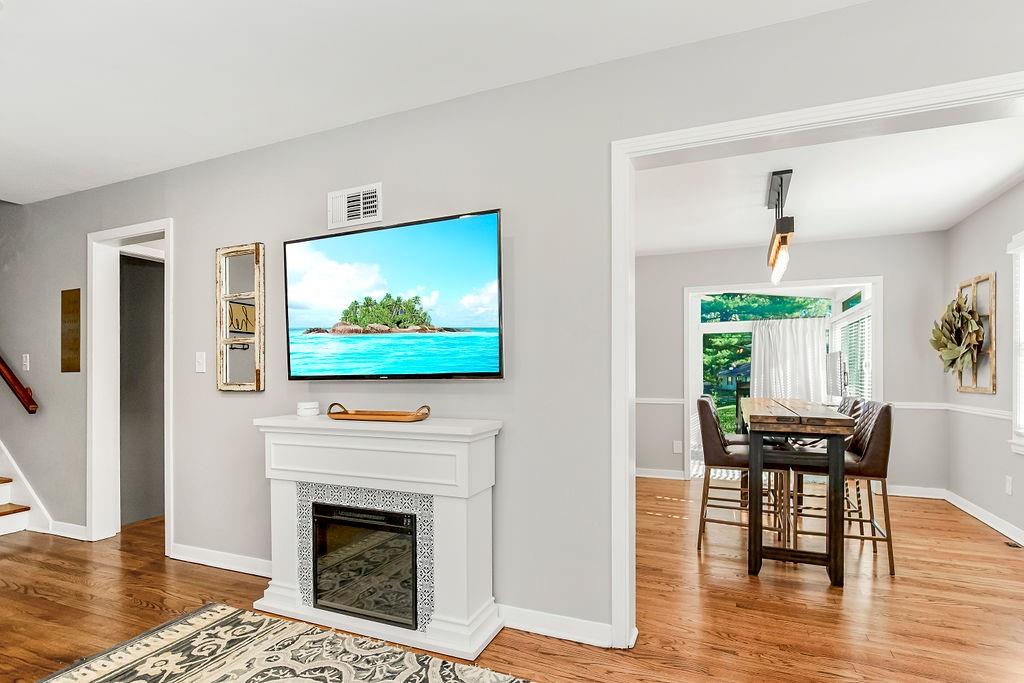 5710 W 101st Terrace