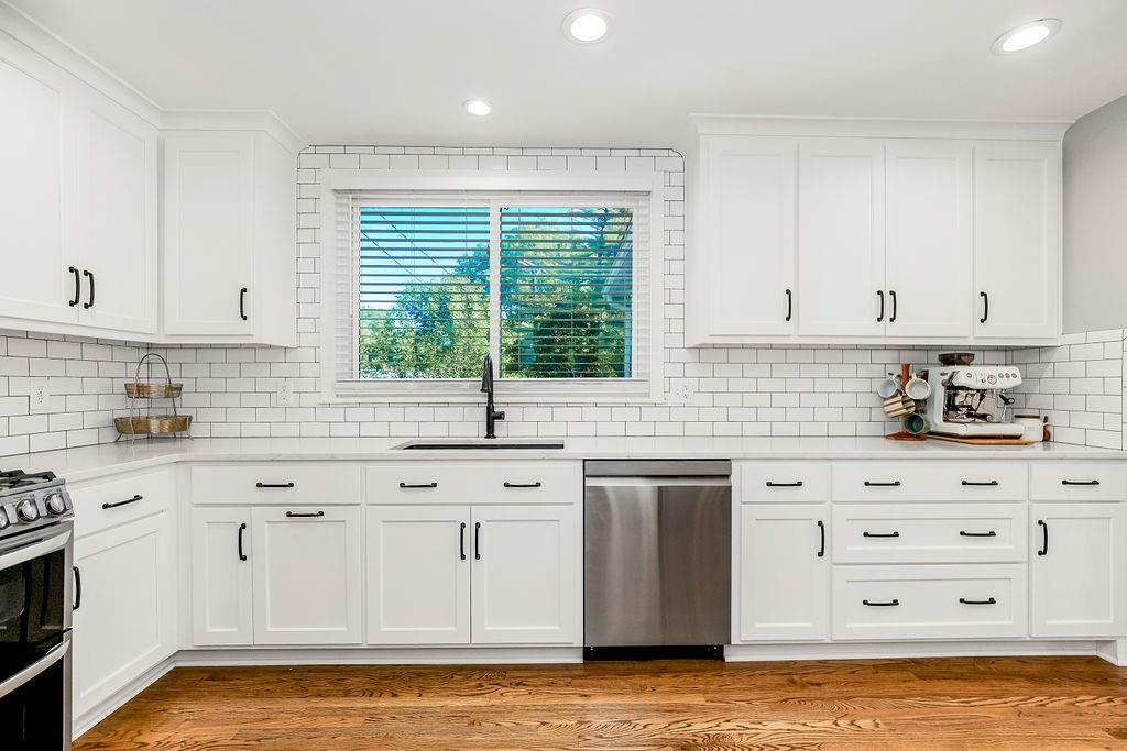 5710 W 101st Terrace