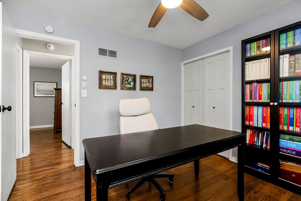 5710 W 101st Terrace