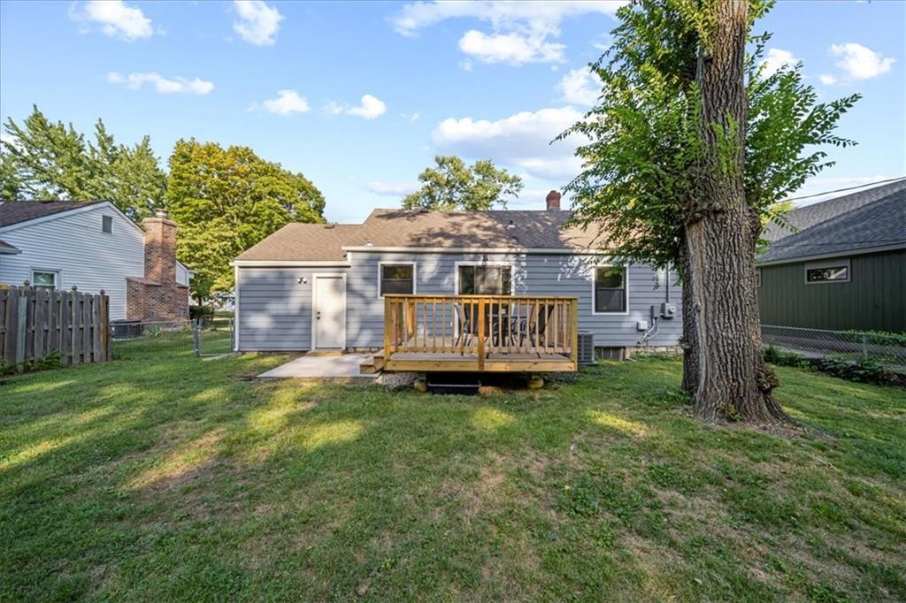 8016 Washington Street